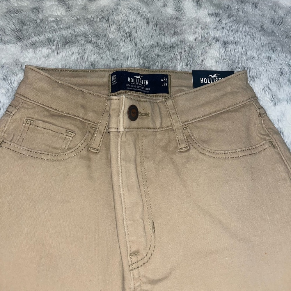 Hollister Khakis